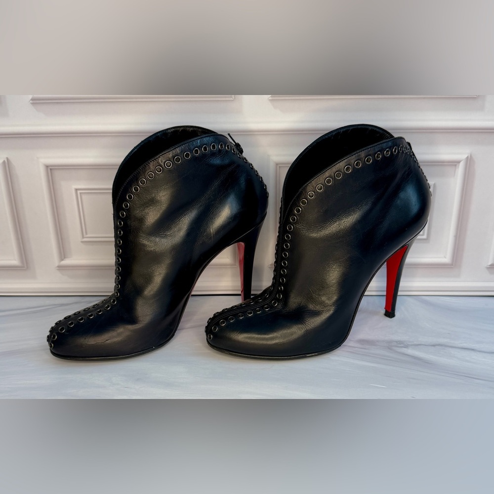 Christian Louboutin Jazz “Catch Me” Black Leather Ankle Booties | Full Set + COA - Picture 5 of 9